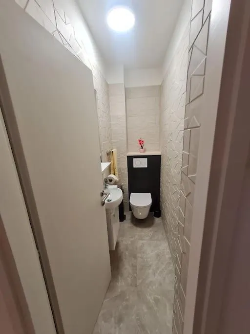 זאדאר Apartman Mira דירה