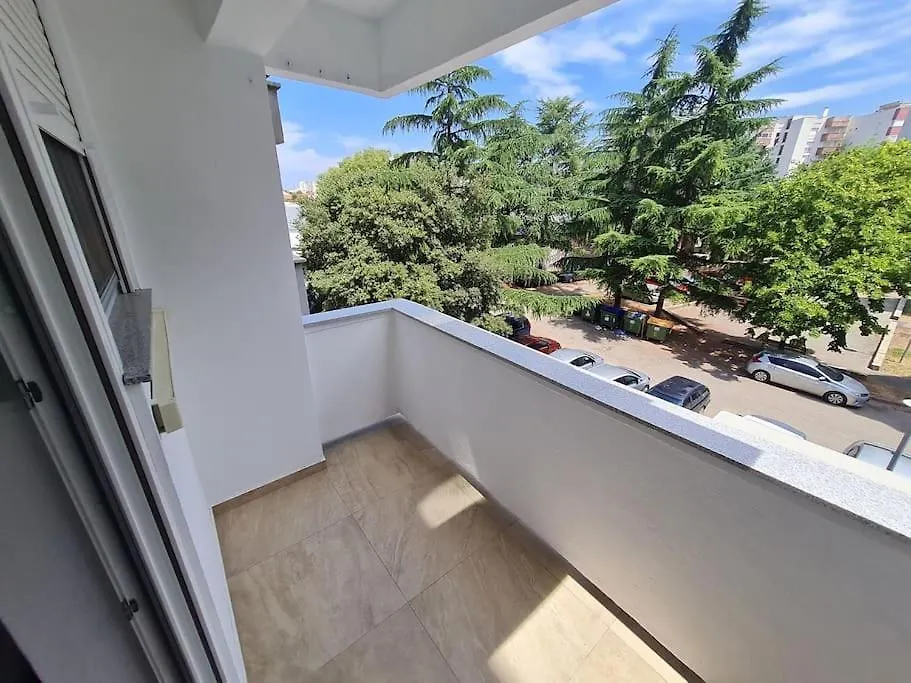 Apartment Apartman Mira Zadar